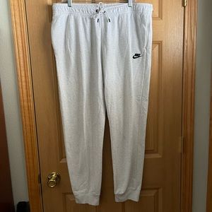 NIKE sweatpants